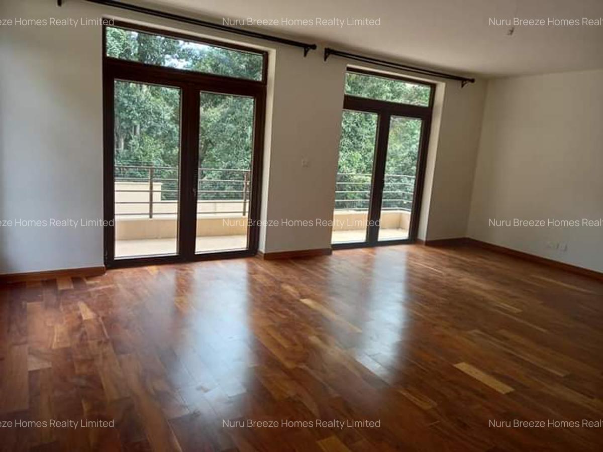 5 Bed Townhouse with En Suite in Lavington - 9