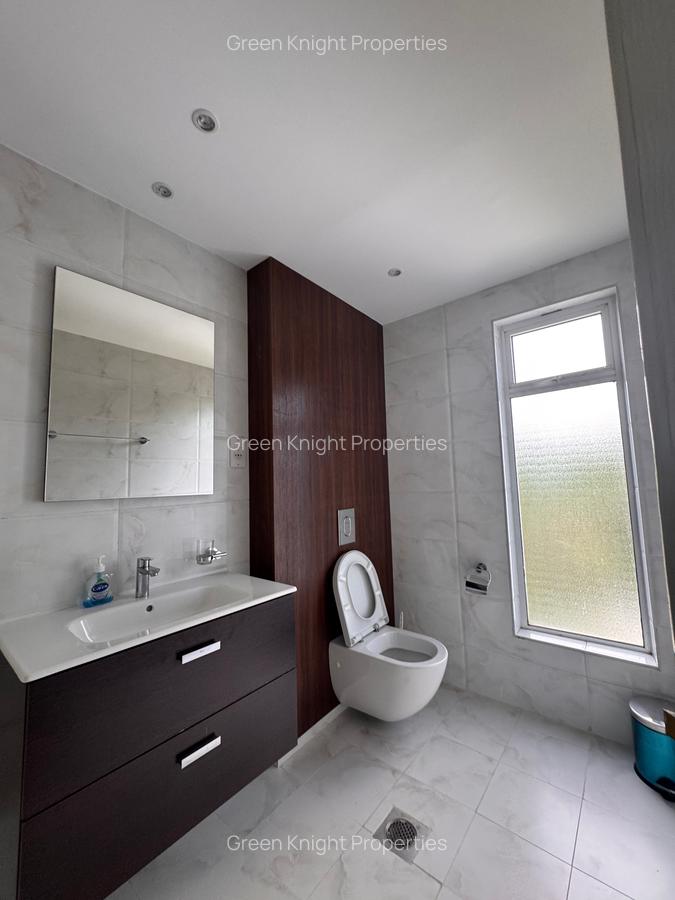 Serviced 2 Bed Apartment with En Suite in Westlands Area - 9