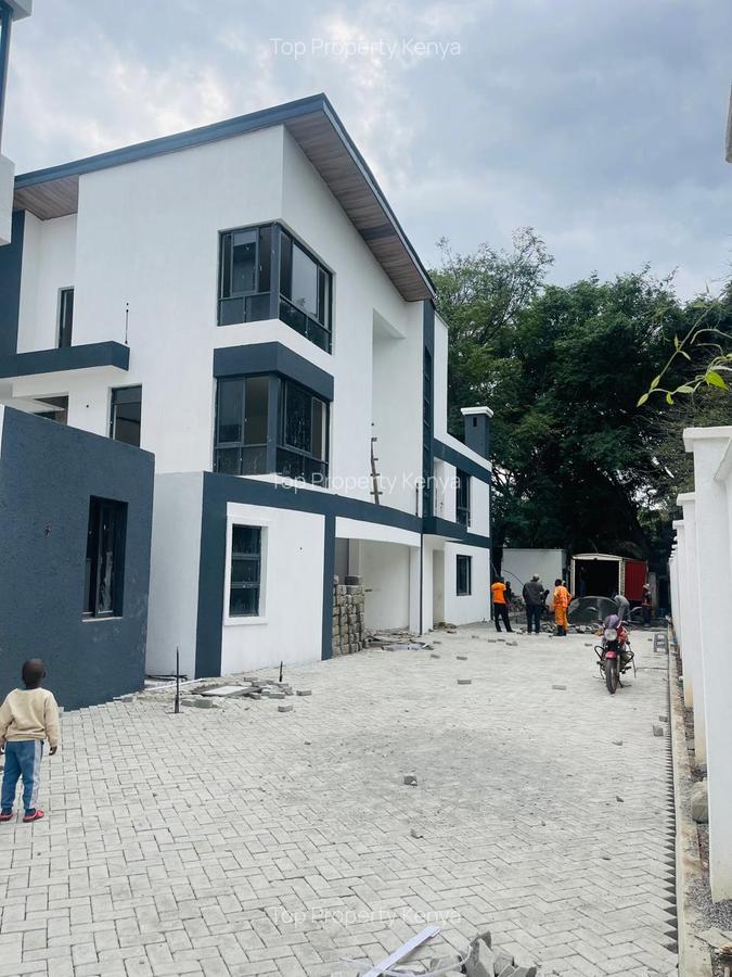 5 Bed House with En Suite at Lavington Owashika Road. - 11