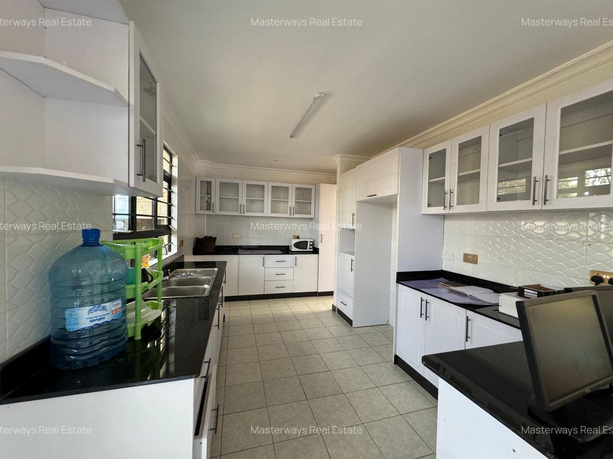 4 Bed Villa with En Suite in Gikambura - 4