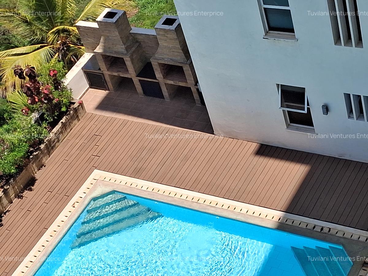 Serviced 2 Bed Apartment with En Suite at Nyali Mombasa - 10