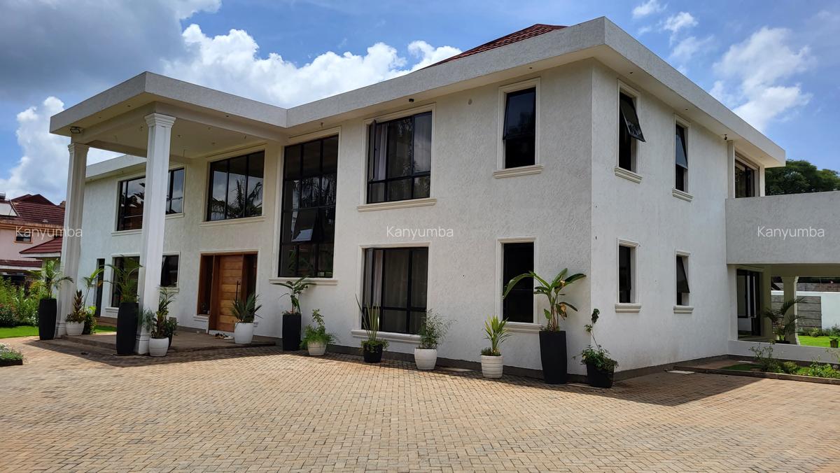 5 Bed House with En Suite at Runda - 11