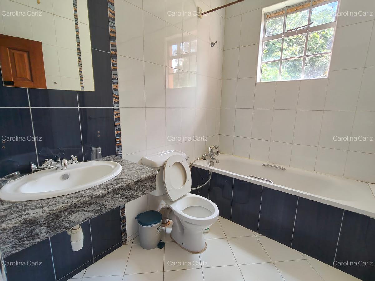 3 Bed Apartment with En Suite at Peponi Road - 7