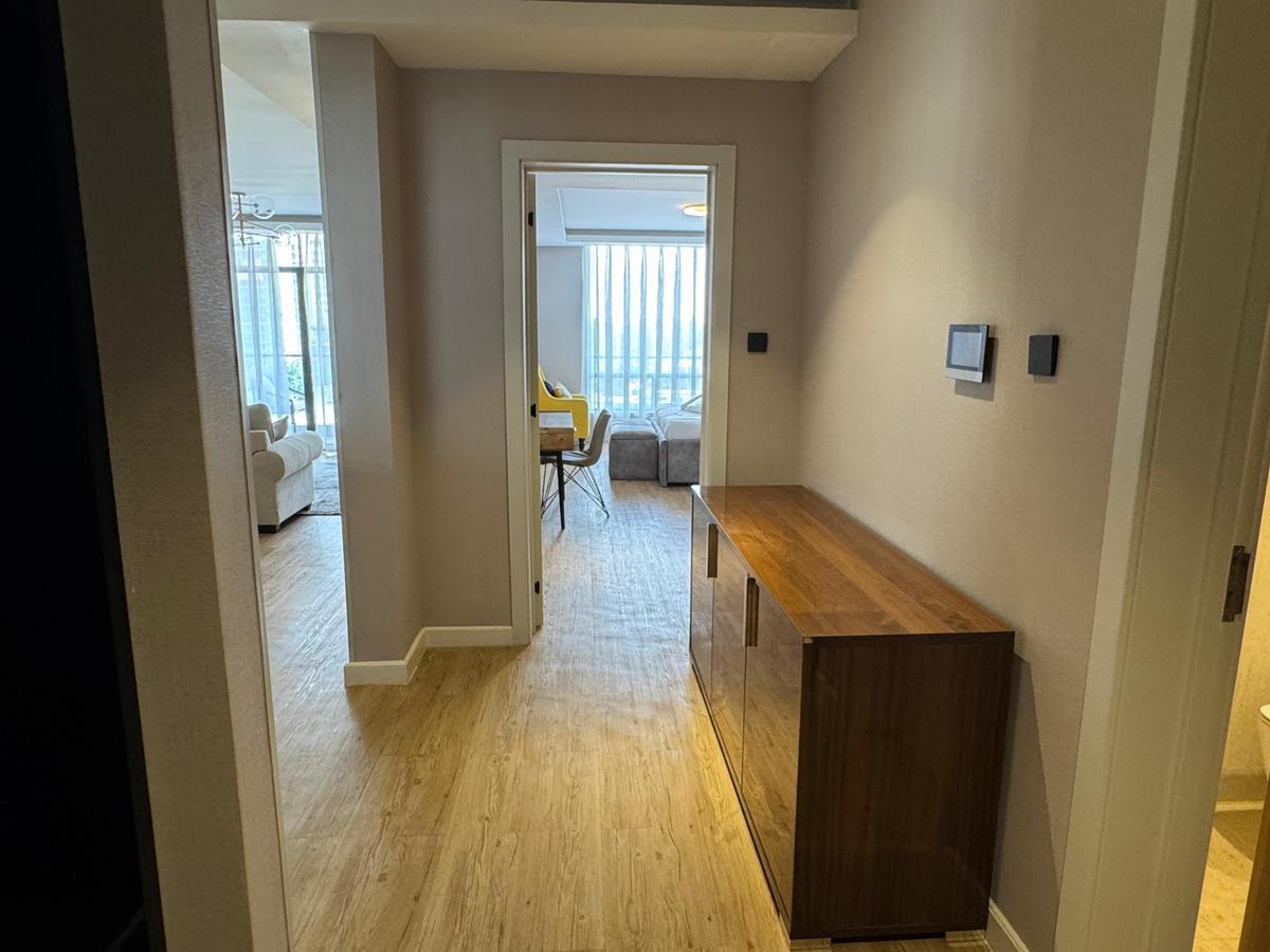 Furnished 3 Bed Apartment with En Suite in Brookside - 7