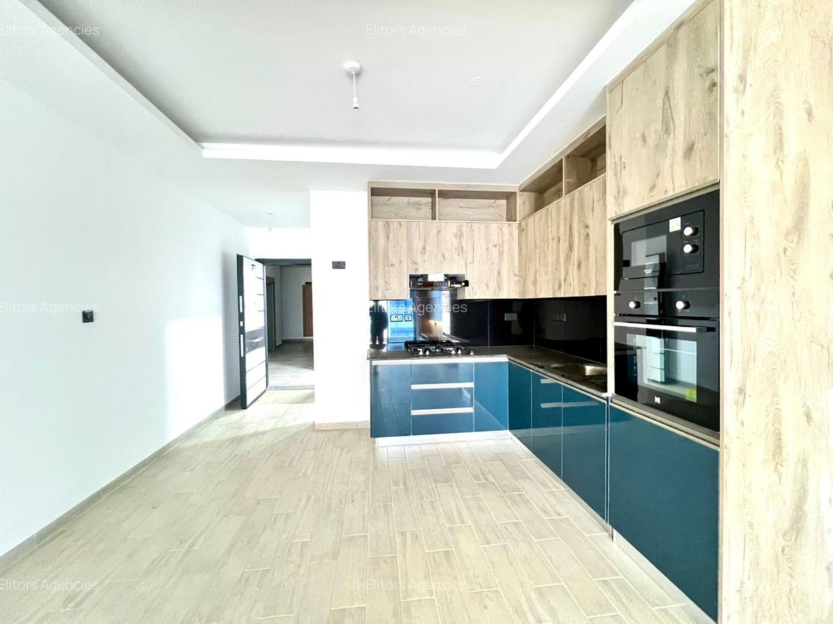 2 Bed Apartment with En Suite at Argwings Kodhek Road - 3