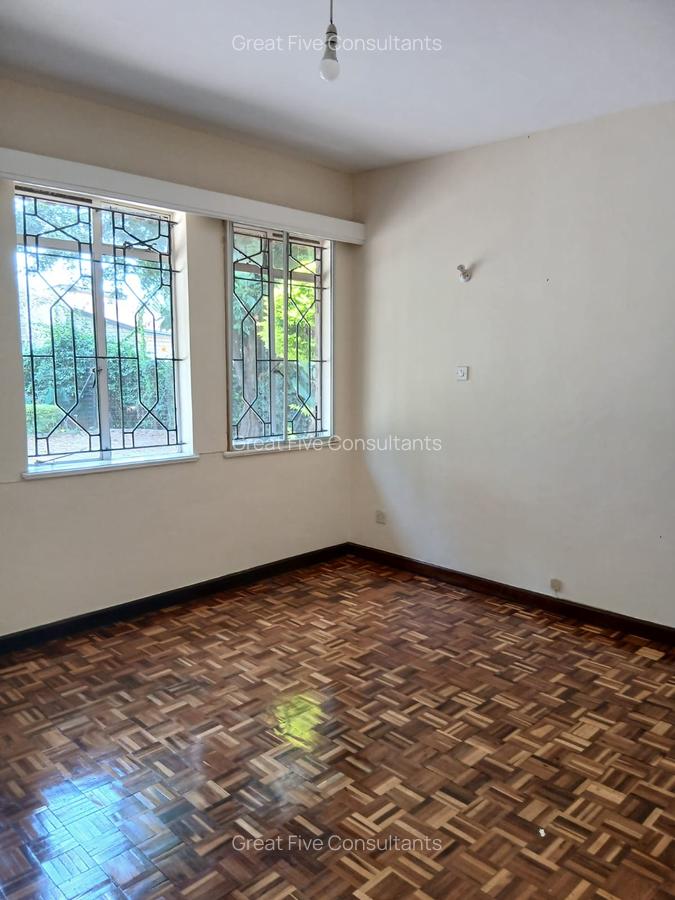 5 Bed Villa with En Suite in Gigiri - 13