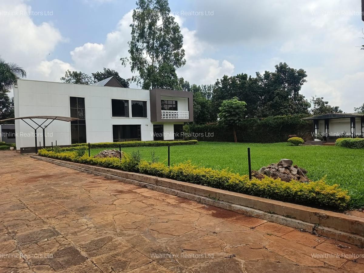 5 Bed House with En Suite at Runda - 5