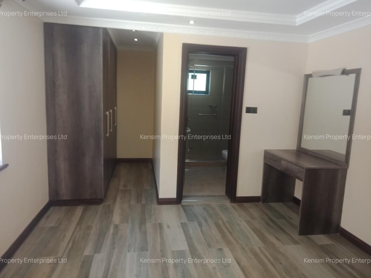 5 Bed Townhouse with En Suite in Lavington - 7