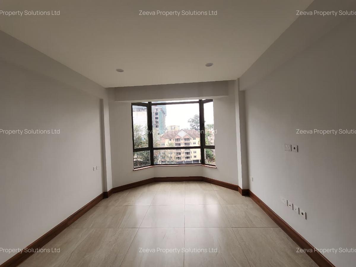 3 Bed Apartment with En Suite in Westlands Area - 10