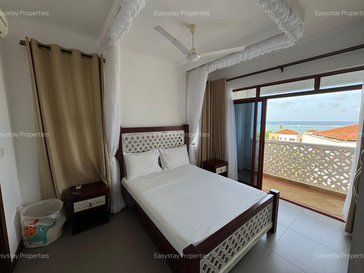 Serviced 2 Bed Apartment with En Suite in Kikambala - 10