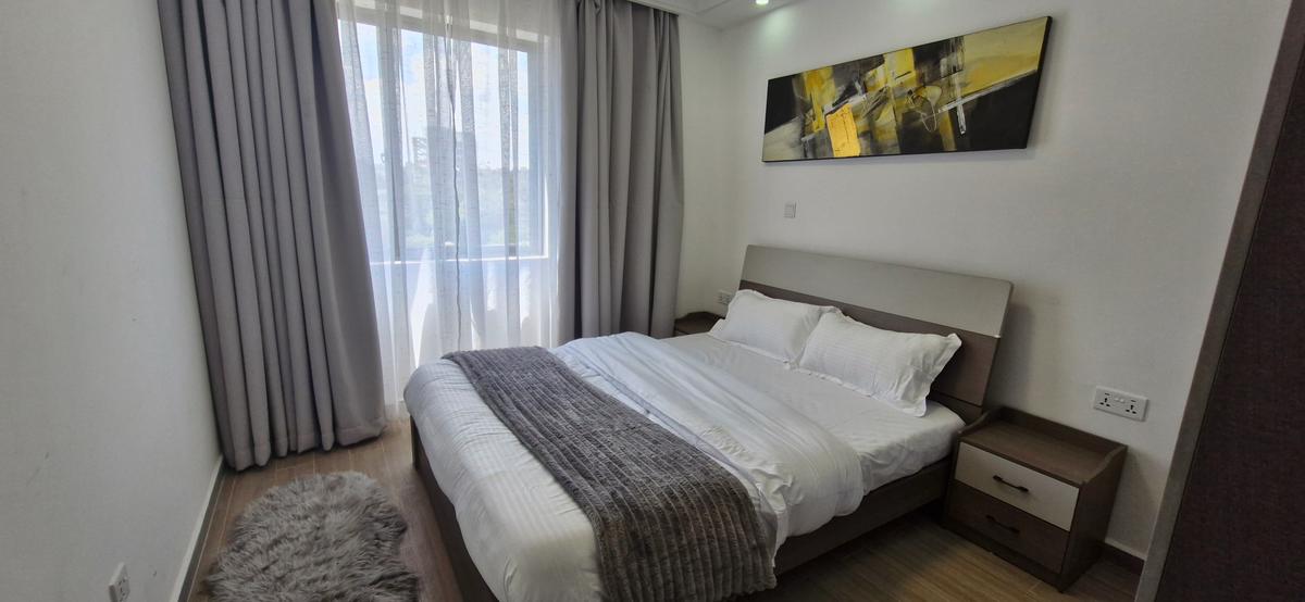 Serviced 2 Bed Apartment with En Suite at Riverside Drive - 5