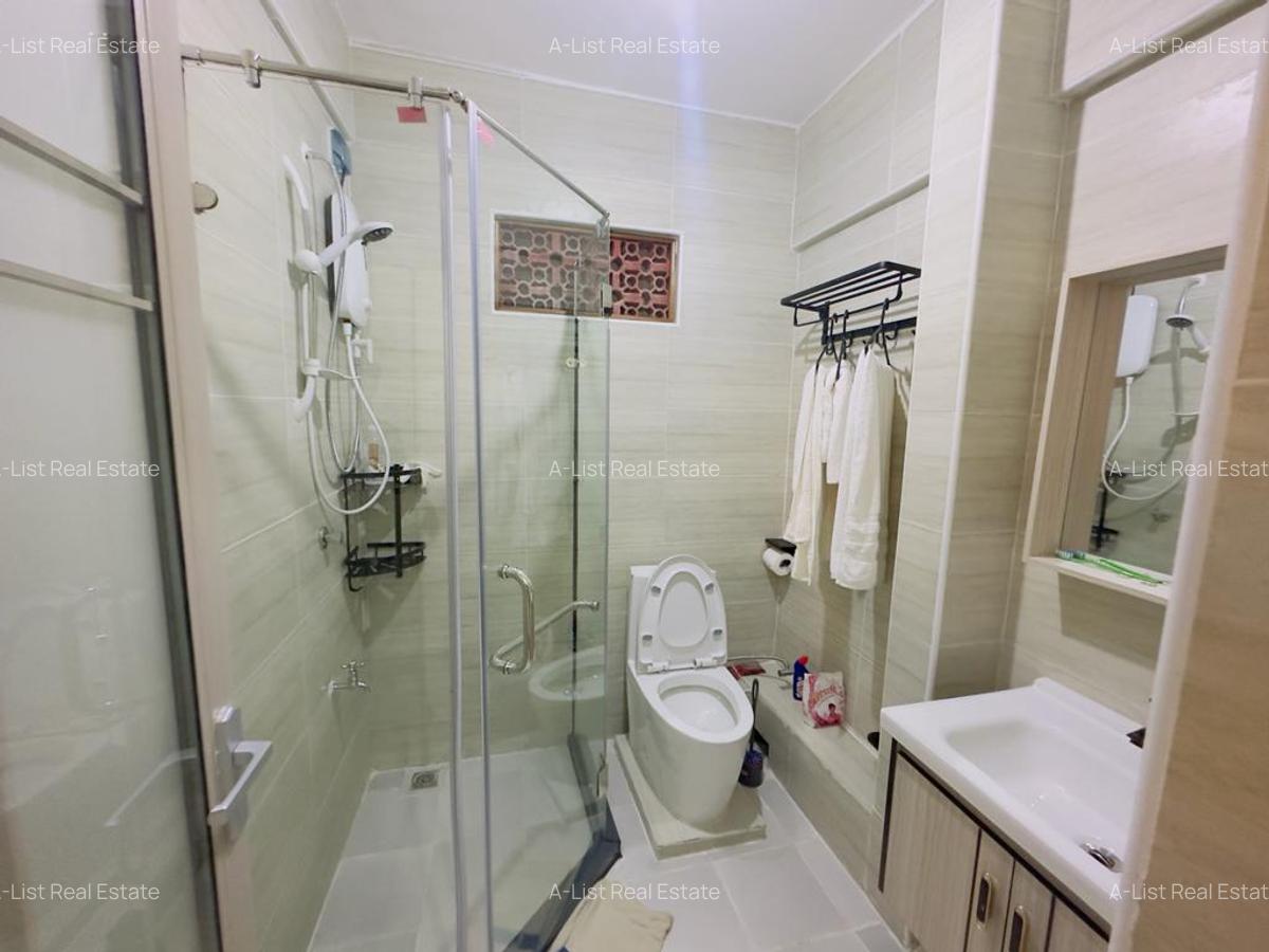 1 Bed Apartment with En Suite at Tabere Cresent - 13