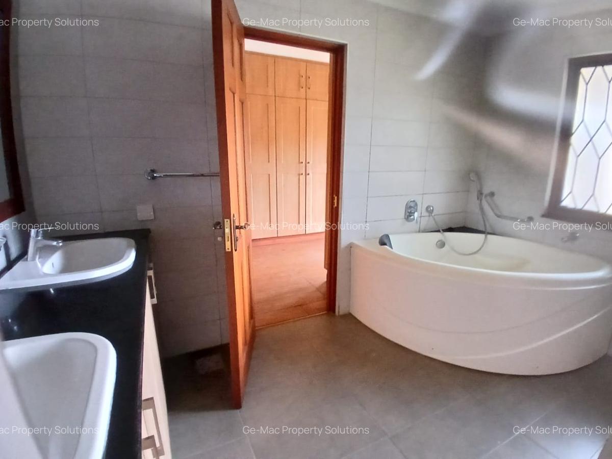 5 Bed House with En Suite in Gigiri - 12