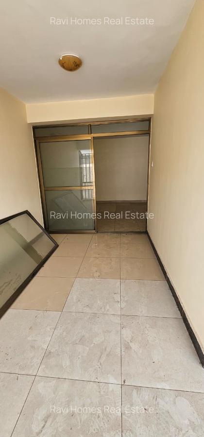 3 Bed Apartment with En Suite in Lavington - 10