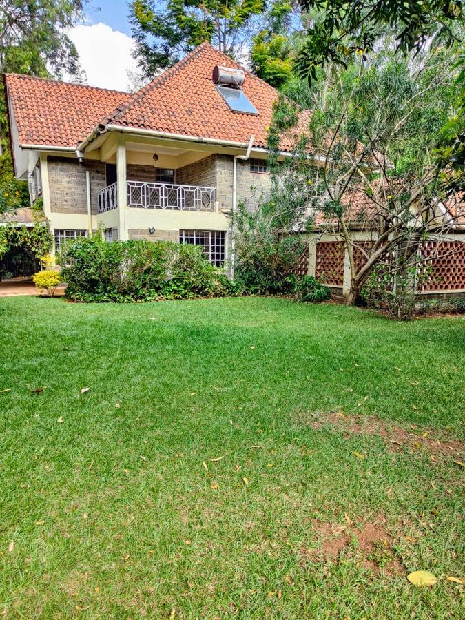 5 Bed Villa with En Suite in Spring Valley - 14