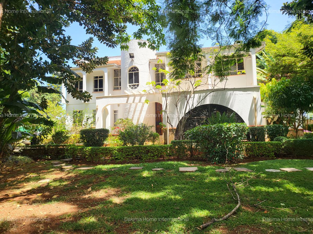 5 Bed House with En Suite in Nyari - 16