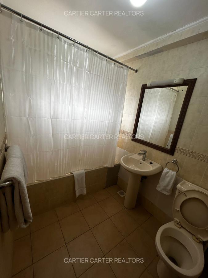 Serviced 3 Bed Apartment with En Suite in Kilimani - 9