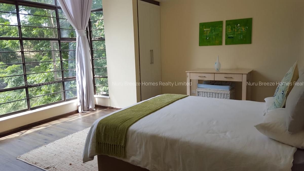4 Bed Townhouse with En Suite in Rosslyn - 6