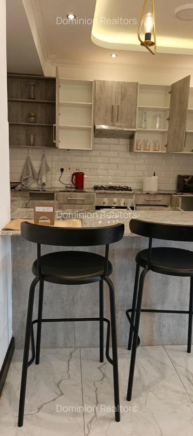 Serviced 2 Bed Apartment with En Suite at Brookside - 5