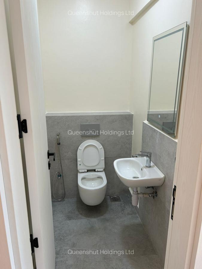 3 Bed Apartment with En Suite in Westlands Area - 13