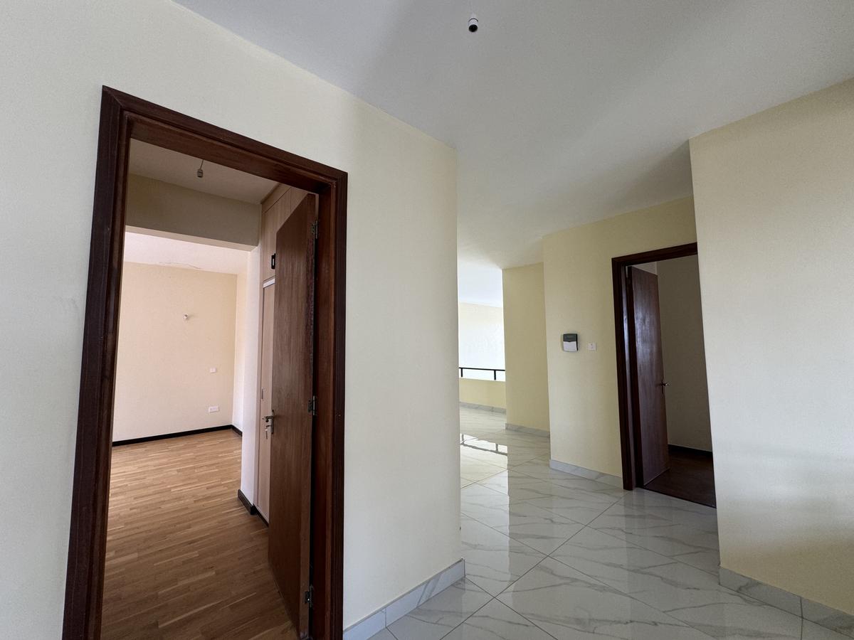 4 Bed Apartment with En Suite in General Mathenge - 12