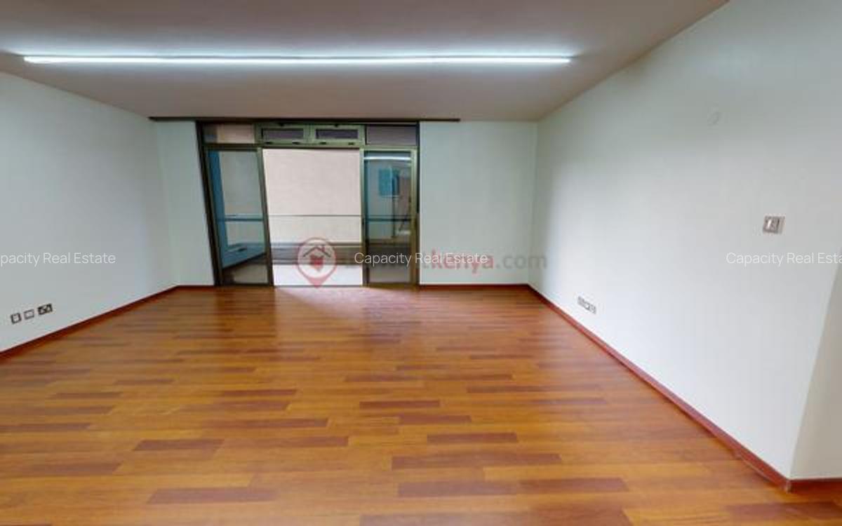 3 Bed Apartment with En Suite in Parklands - 14