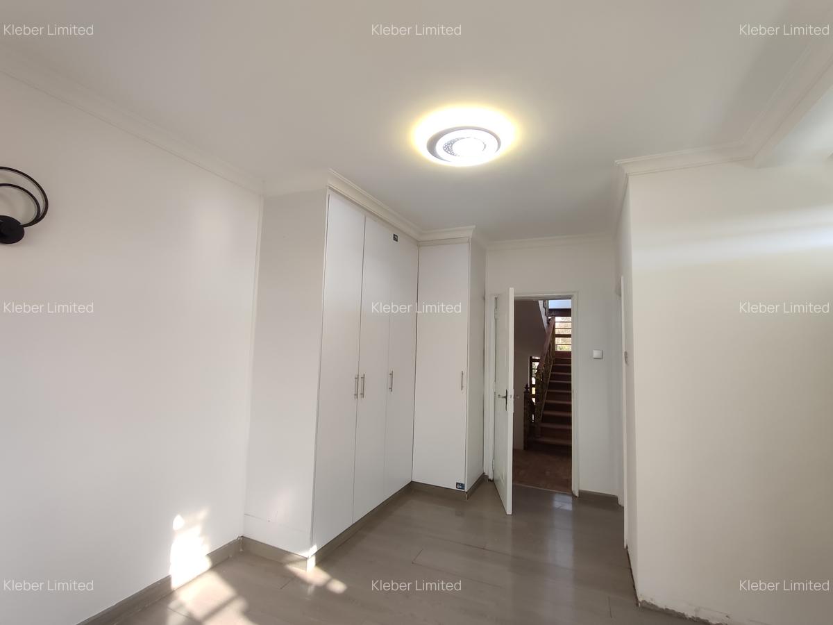 4 Bed Townhouse with En Suite in Kikuyu Town - 5