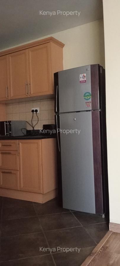 Serviced 2 Bed Apartment with En Suite at Woodavenue - 6