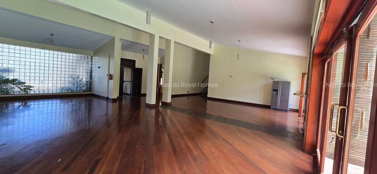 4 Bed House with En Suite at Runda Road - 8