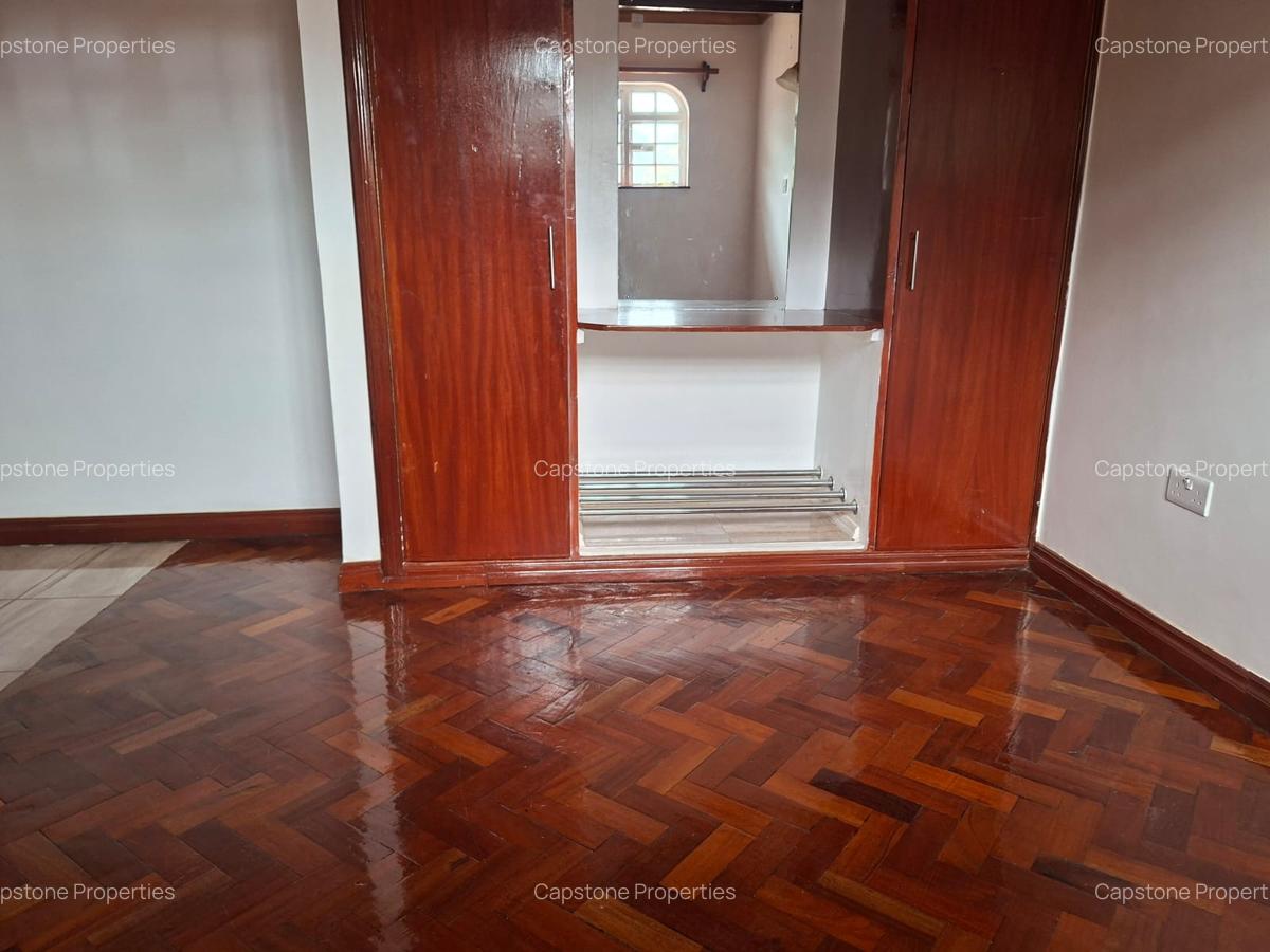 5 Bed House with En Suite in Nyari - 6