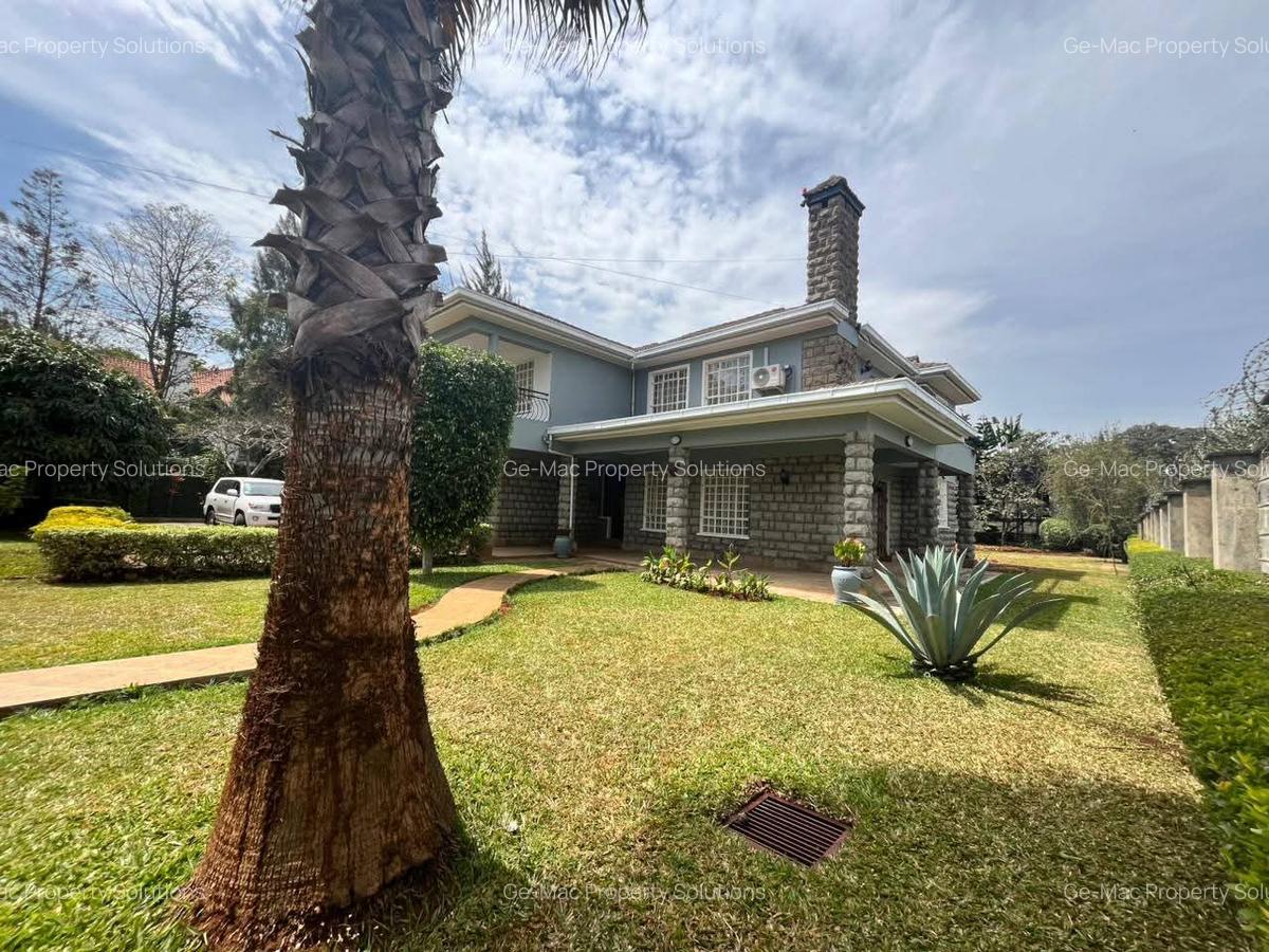 5 Bed House with En Suite in Runda - 17