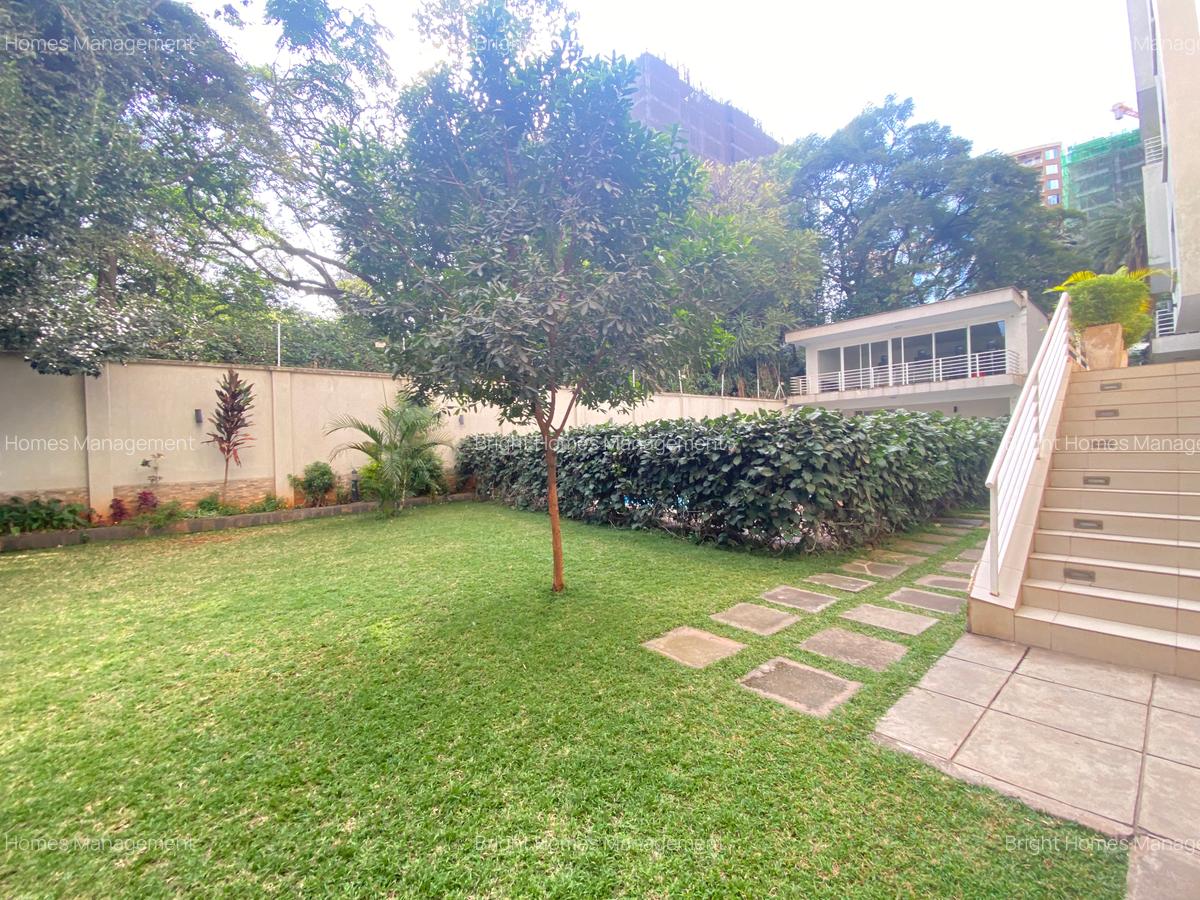 4 Bed Apartment with En Suite in Lavington - 18