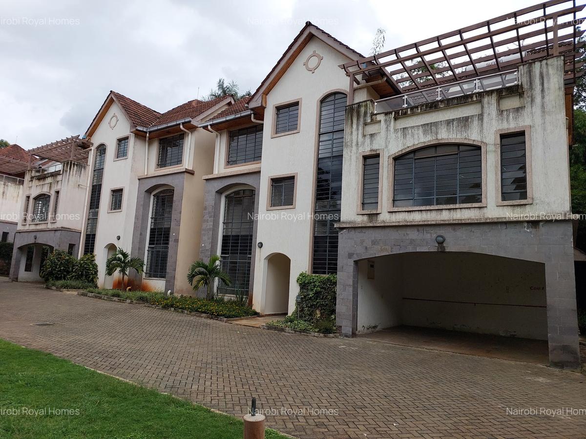 5 Bed Townhouse with En Suite at Convent Drive - 2