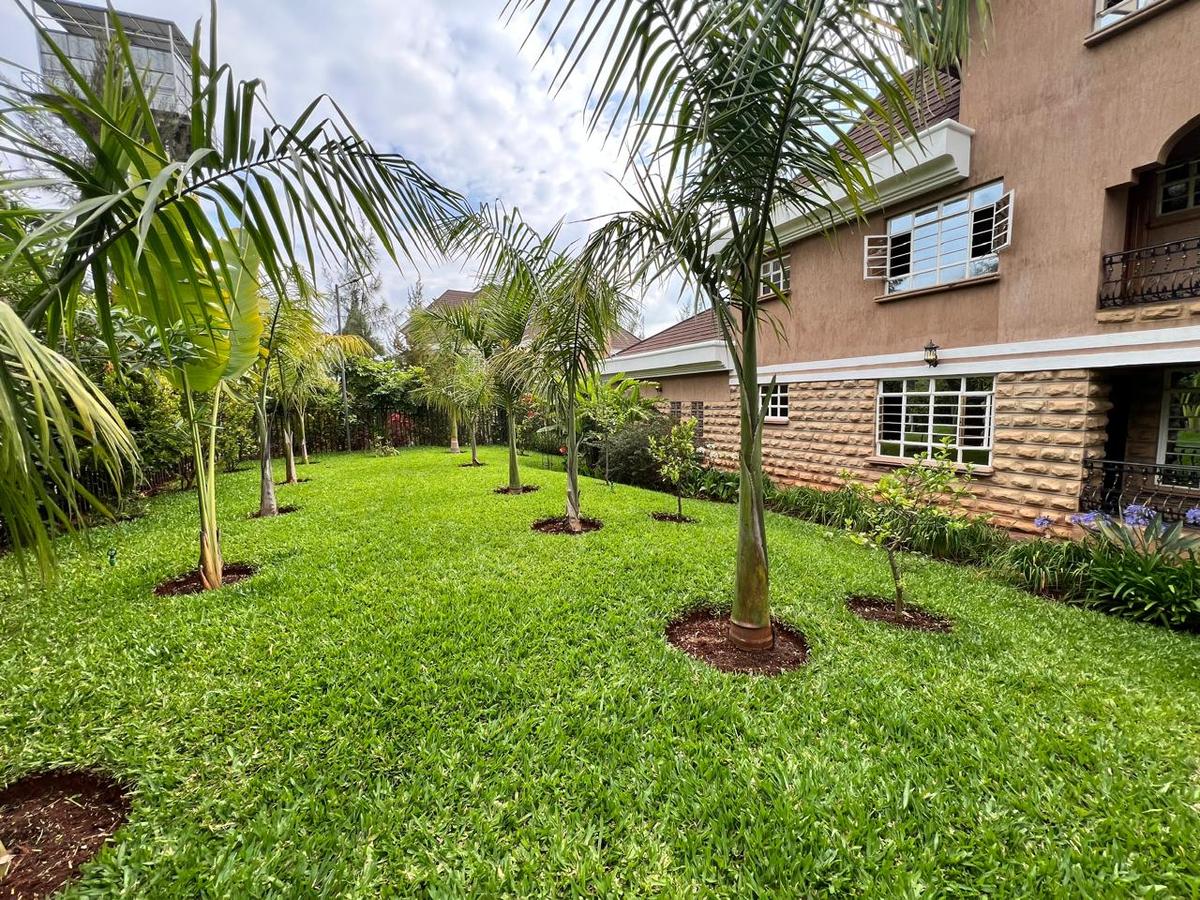 6 Bed Townhouse with En Suite in Karen - 11