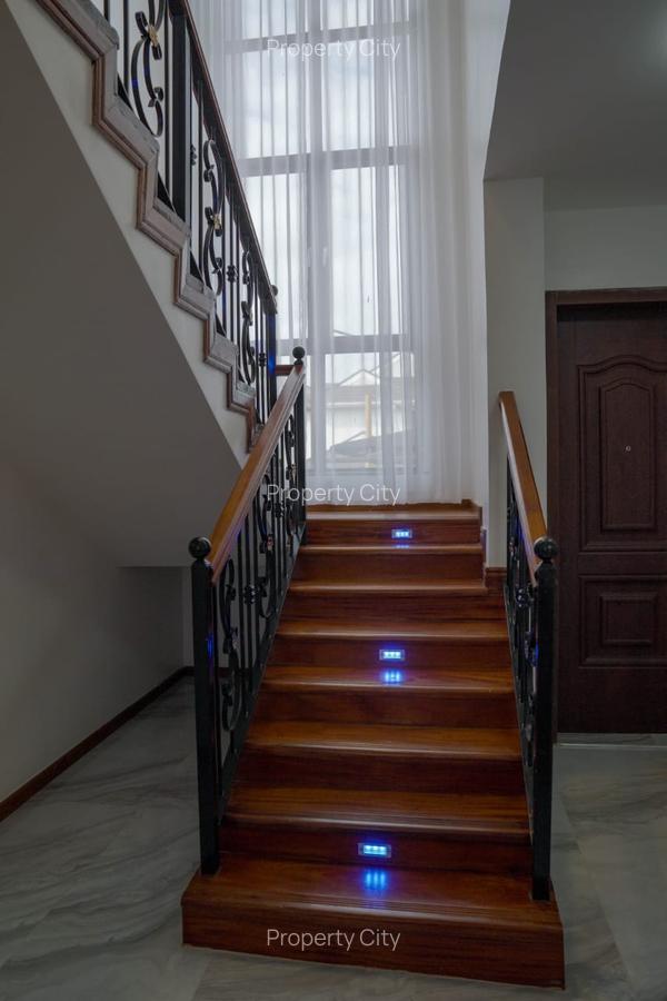 4 Bed House with En Suite at Riabai Road - 6