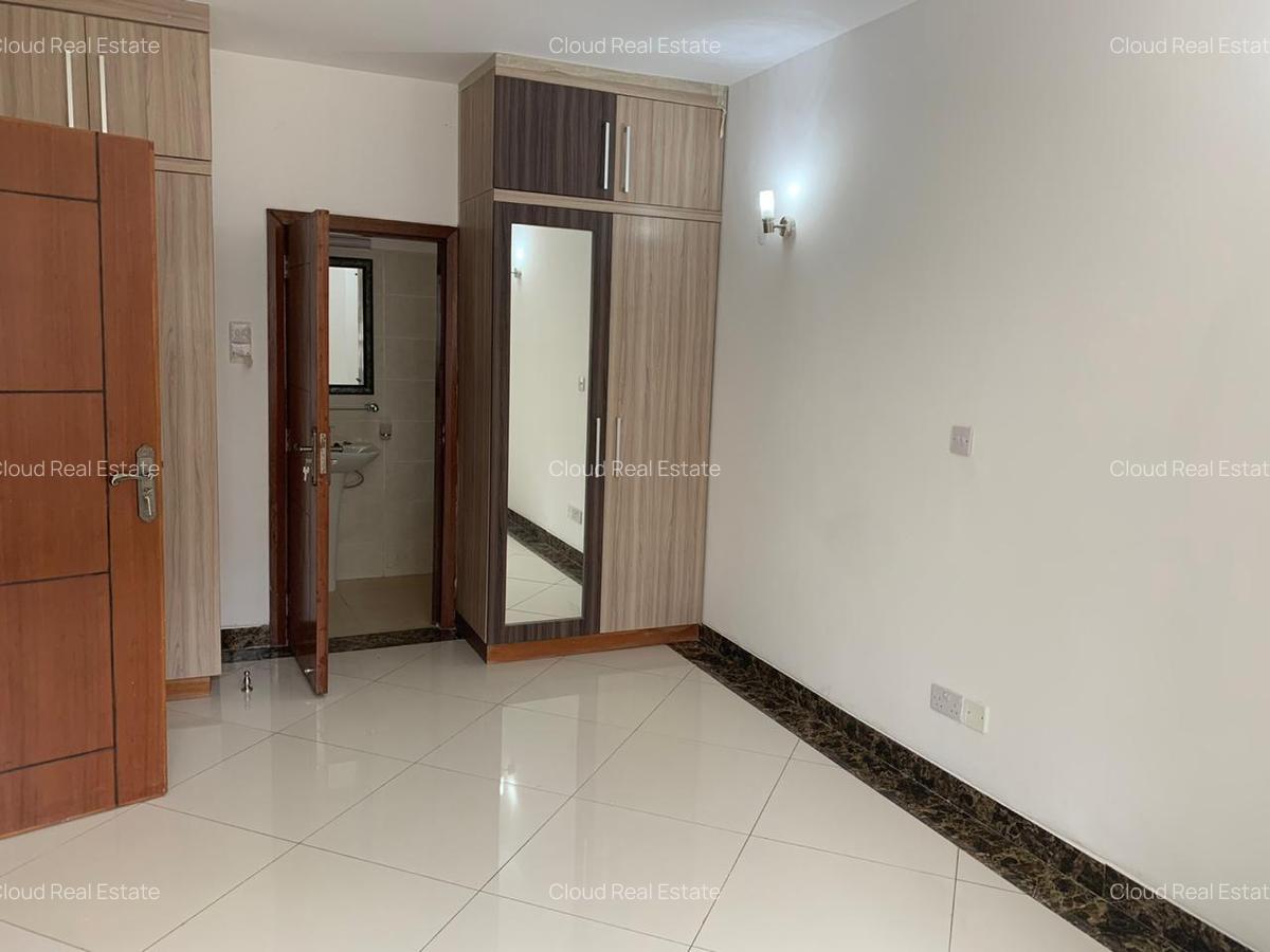 5 Bed House with En Suite in Kitisuru - 4