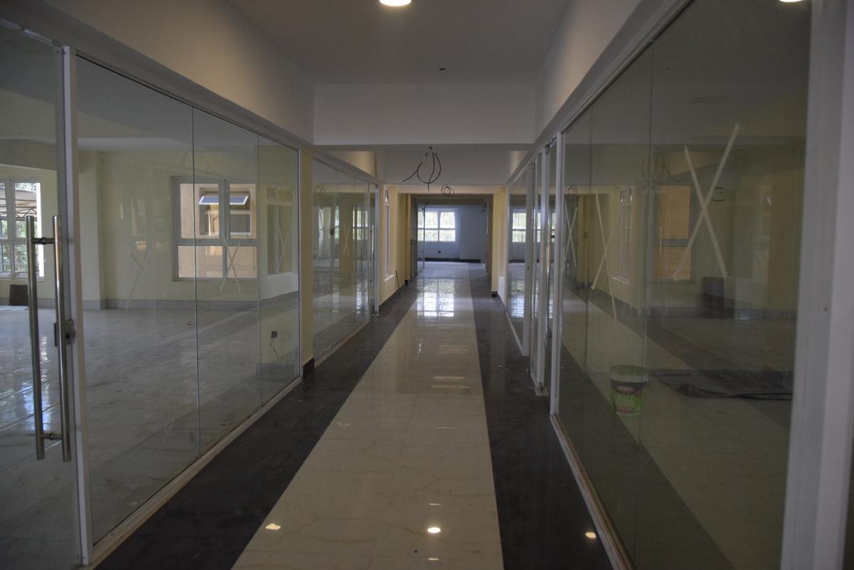 600 ft² Office with Service Charge Included at Eastern Bypass Kamakis - 4