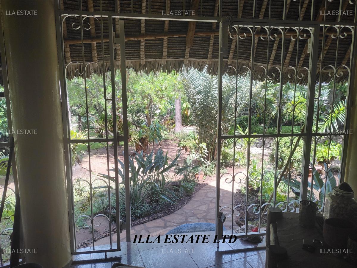 3 Bed Villa with En Suite at Diani Beach Road - 13