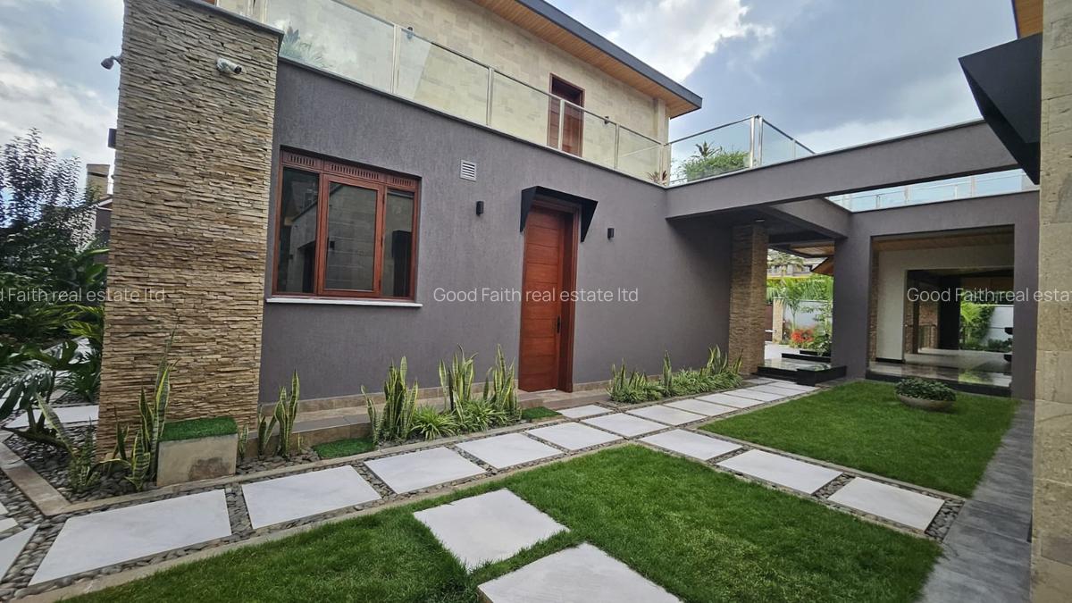 5 Bed House with En Suite in Runda - 20