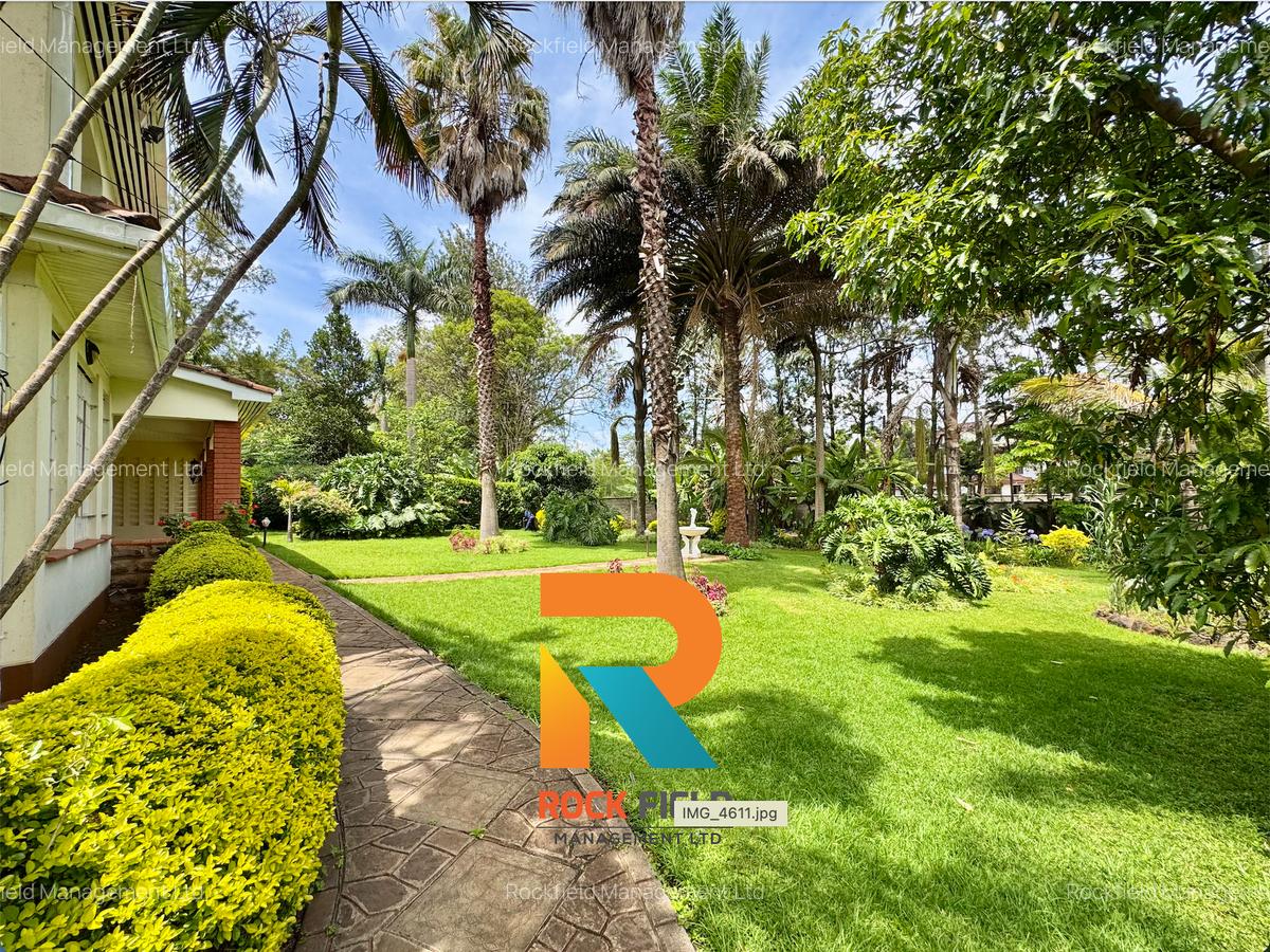 4 Bed Townhouse with En Suite in Gigiri - 2