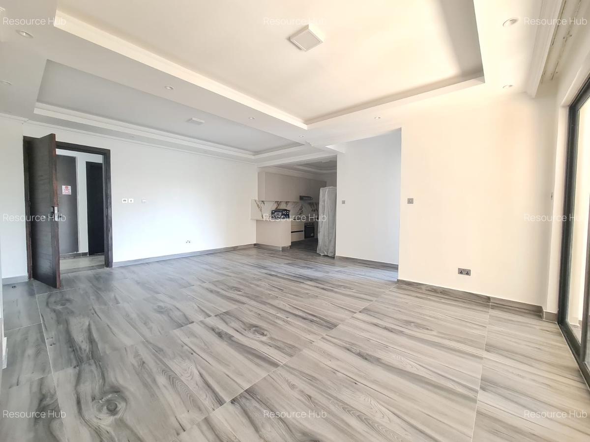 2 Bed Apartment with En Suite at Off Brook House Drive - 6