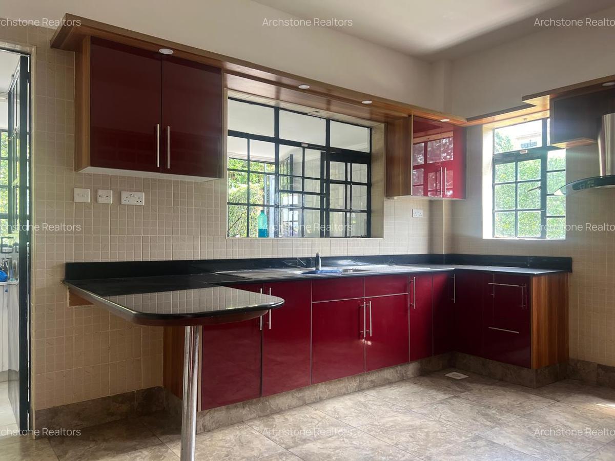 4 Bed Townhouse with En Suite in Kitisuru - 6