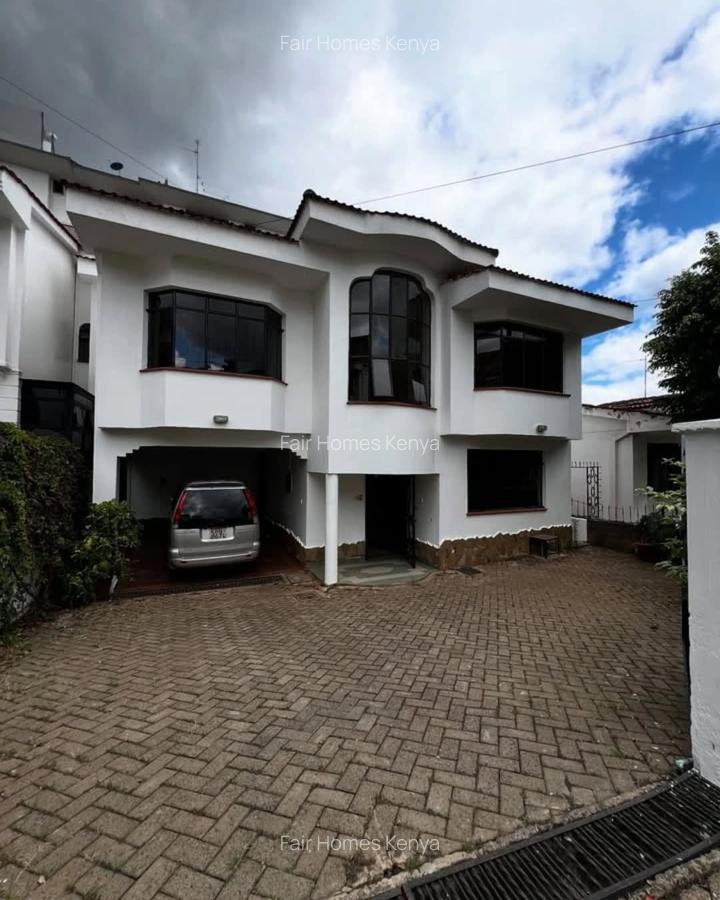 5 Bed Townhouse with En Suite at Riverside Drive - 1