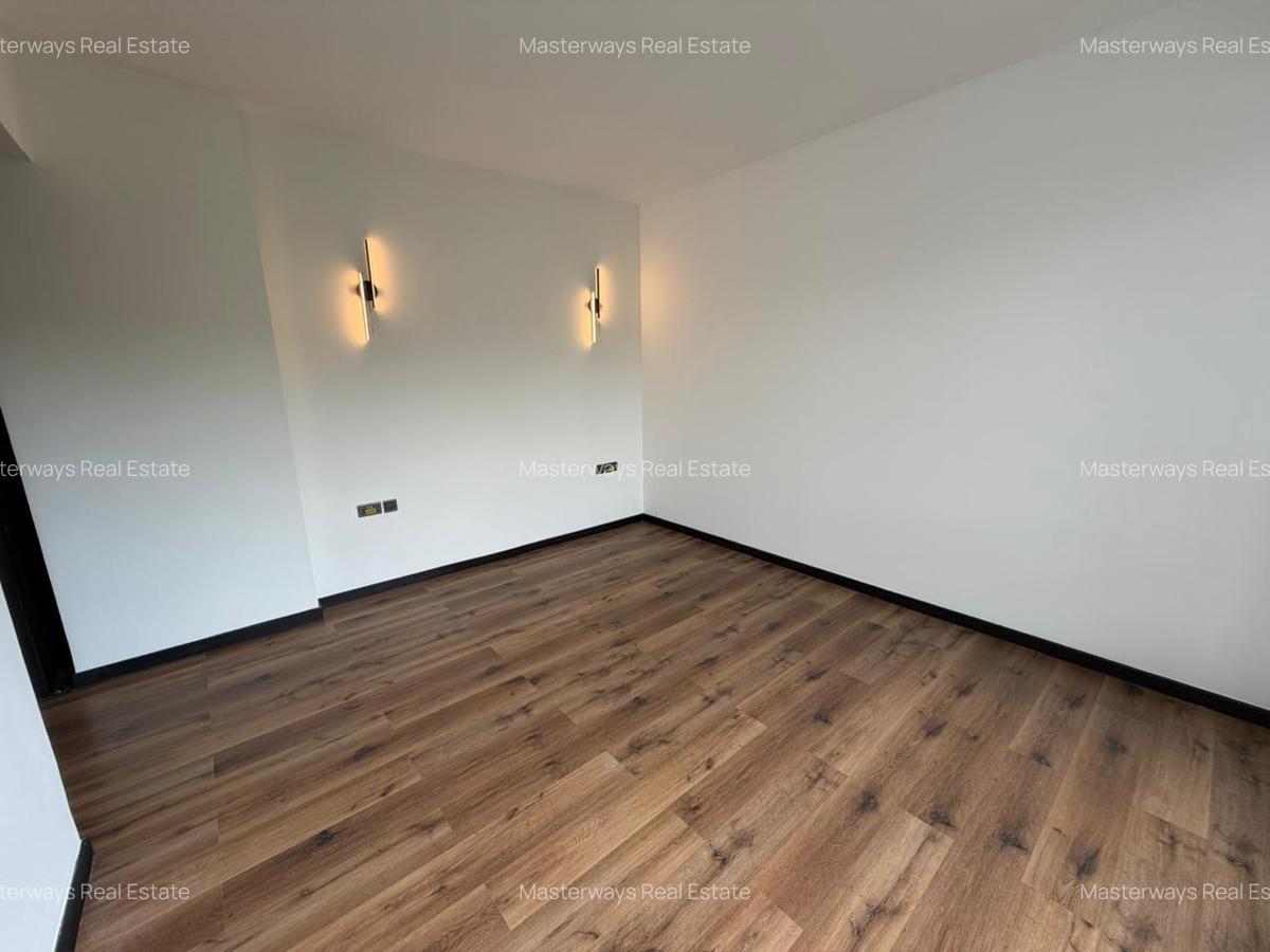 3 Bed Apartment with En Suite in Westlands Area - 5