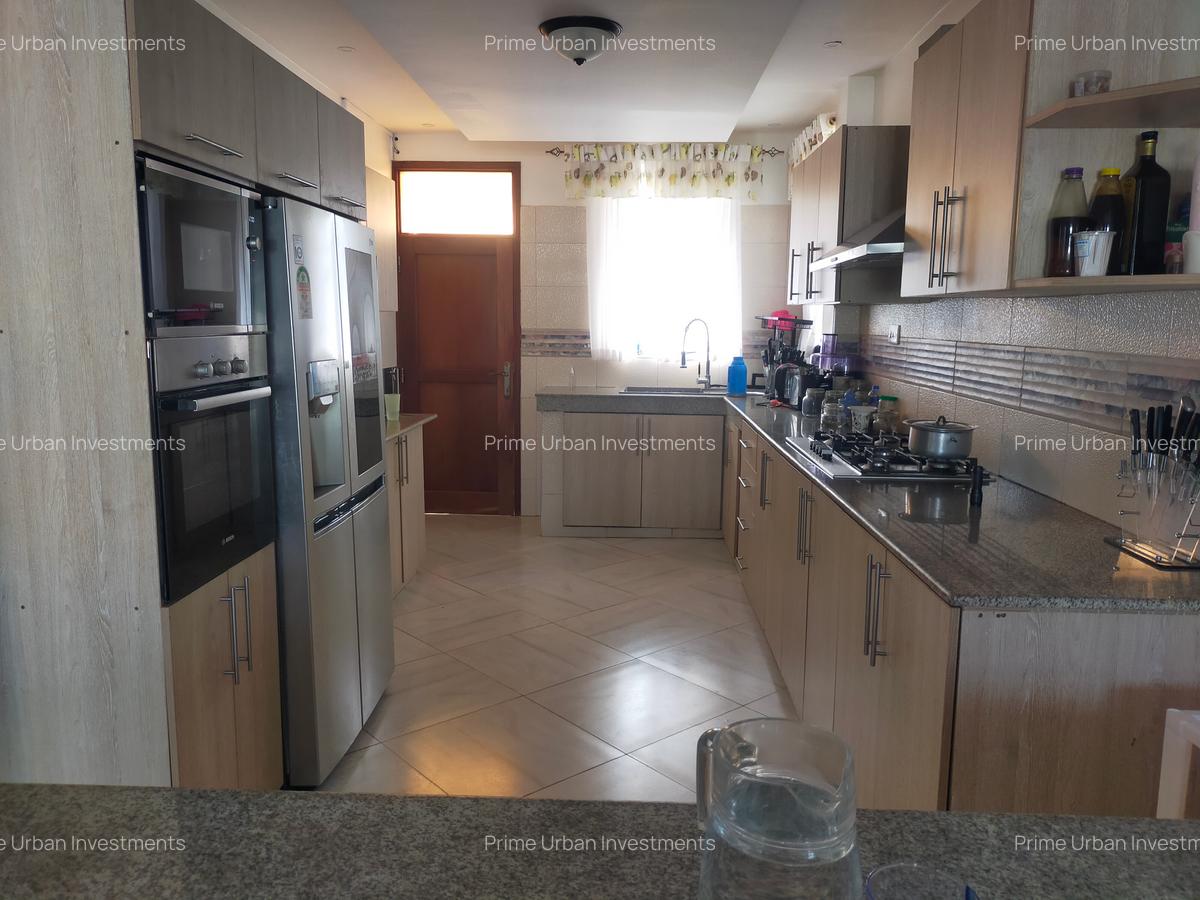 5 Bed Townhouse with En Suite in Mtwapa - 5