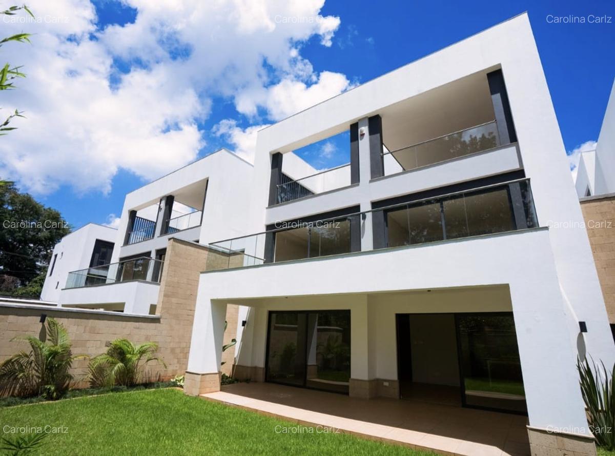 5 Bed House with En Suite at Kyuna - 3