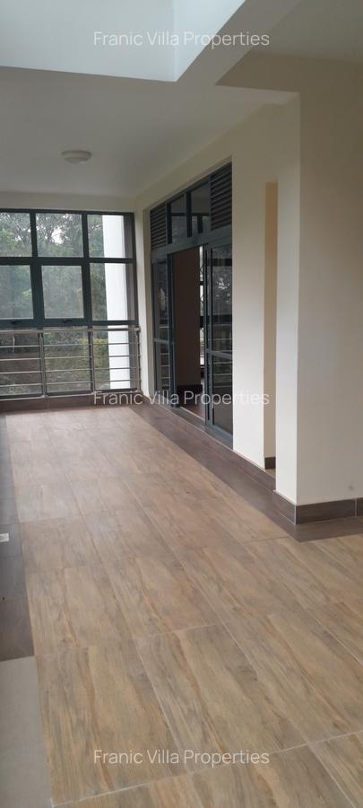 6 Bed House with En Suite at Nyari Central - 9