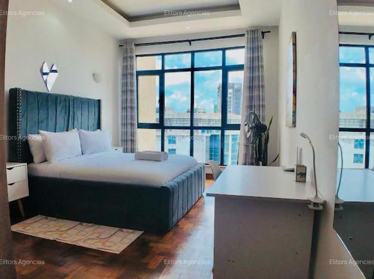 Serviced 2 Bed Apartment with En Suite at Lantana Road - 14