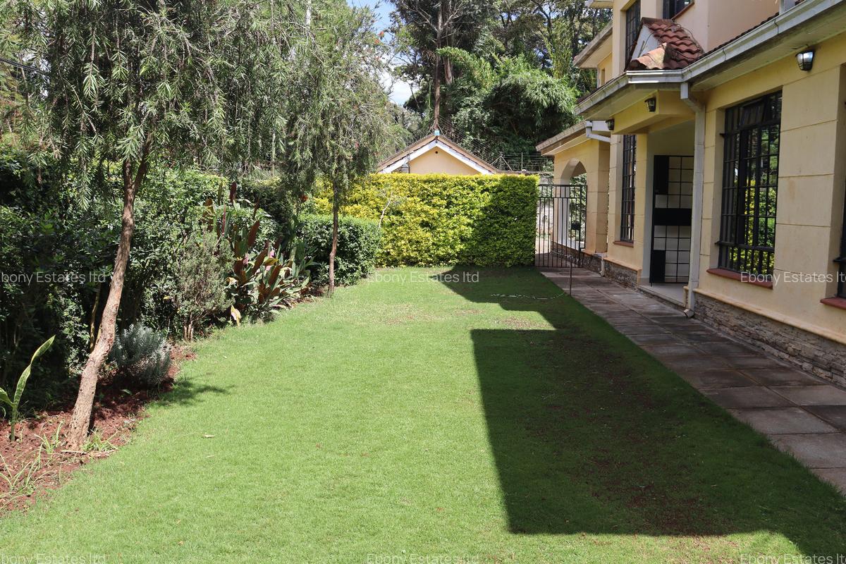 4 Bed Townhouse with En Suite in Lavington - 3
