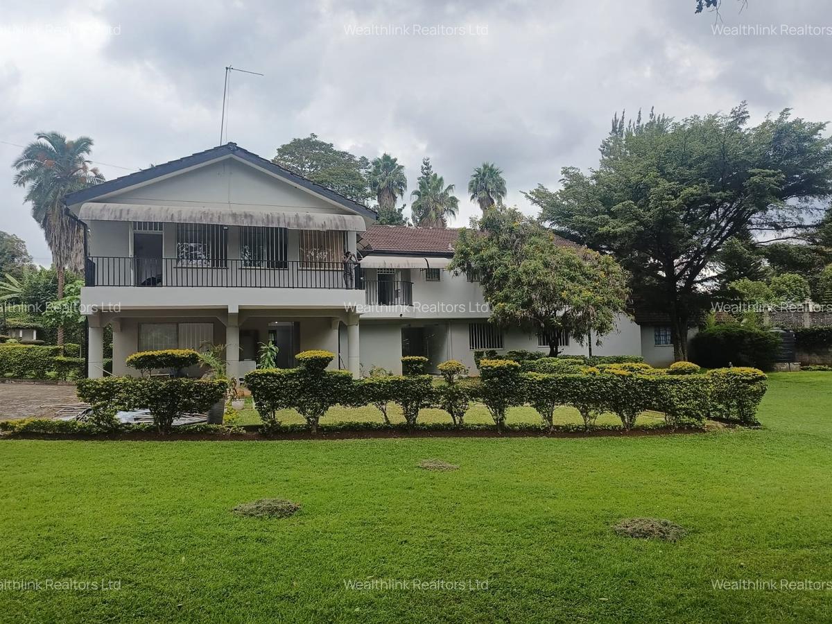 5 Bed House with En Suite at Nyari - 13